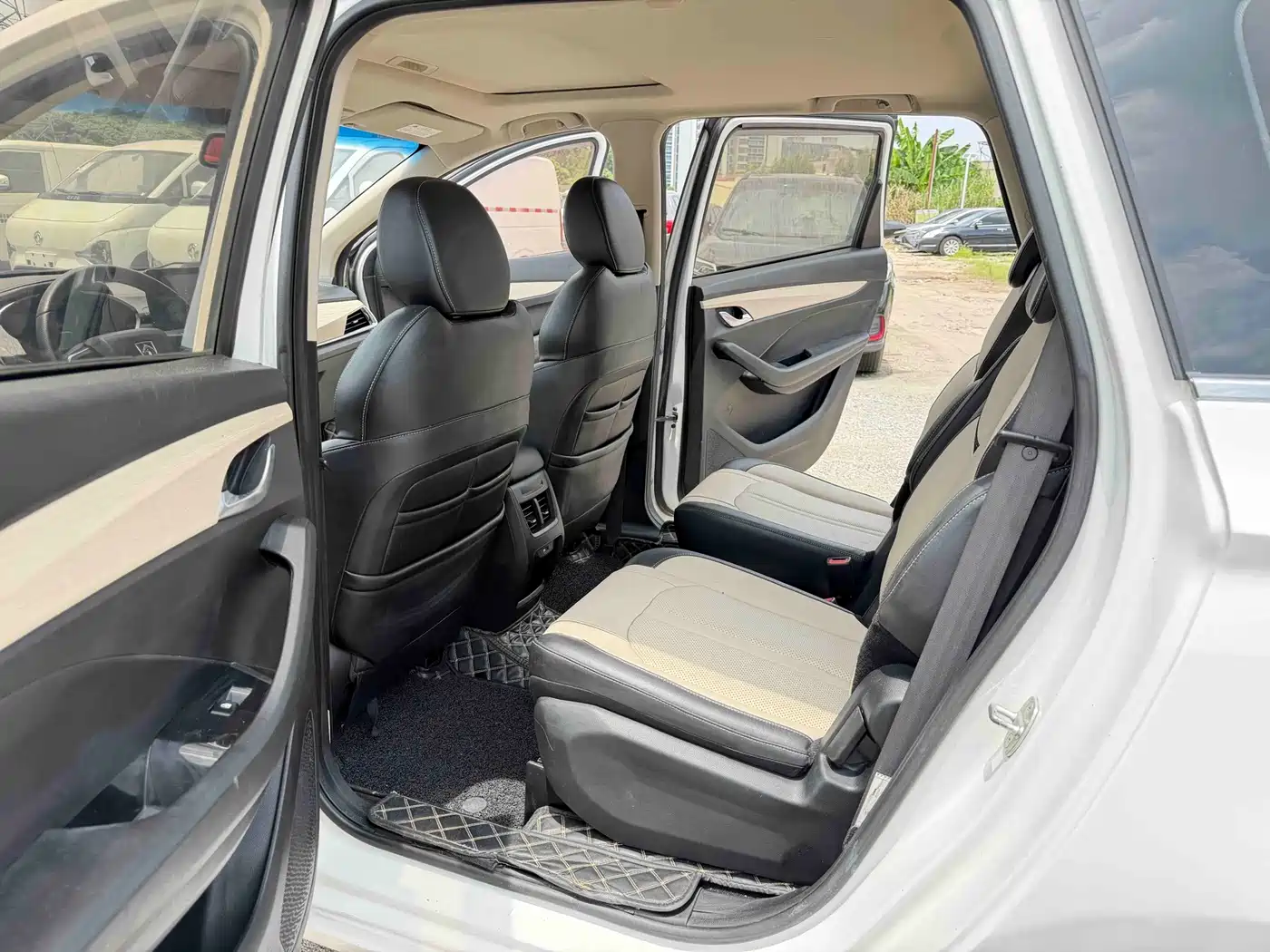 Baojun 360 2018 2018 1.5L Automatic Luxury (China V)