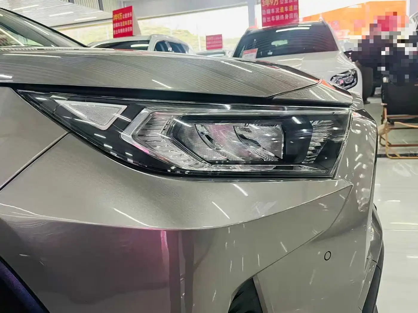Toyota RAV4 Rongfang 2021 Hybrid 2.5L E-CVT AWD Elite PLUS Edition фото 14