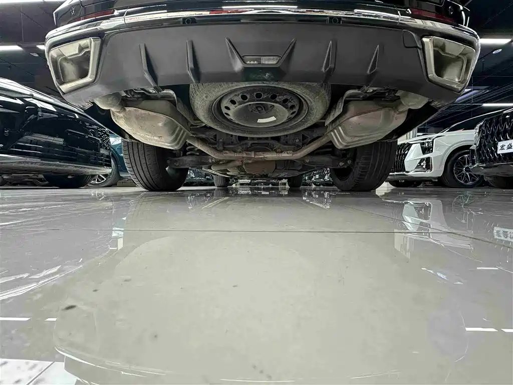 GAC Trumpchi Trumpchi GS8 2022 Dual Engine Series 2.0TM 2WD Premium Edition (6-Seater) фото 40