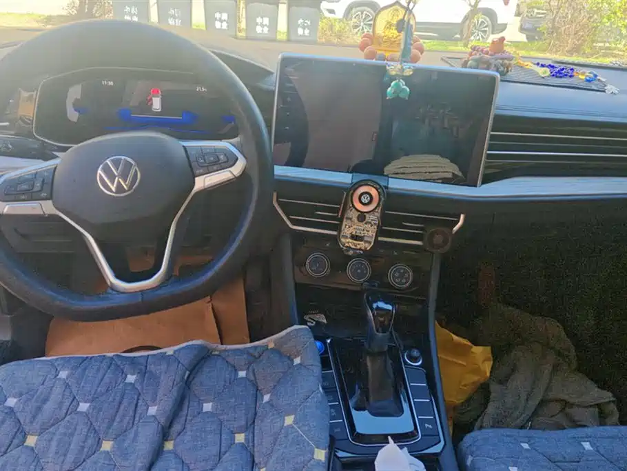 Volkswagen Sagitar 2023 300TSI DSG Surpassing Edition фото 12