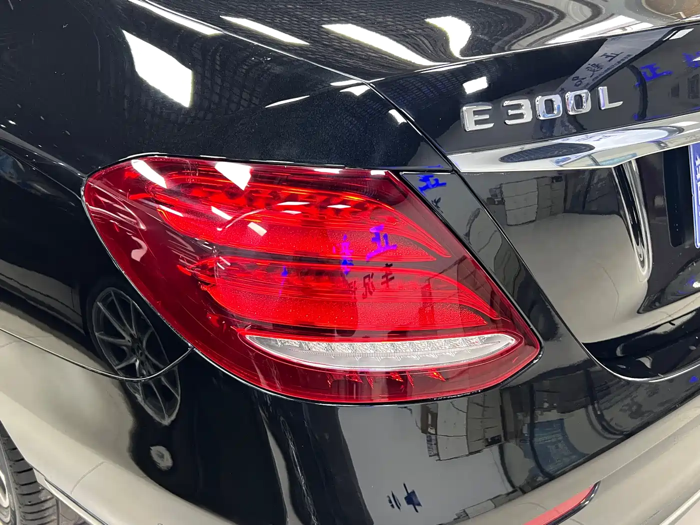 Mercedes-Benz E-Class 2019 E 300 L Fashion фото 8