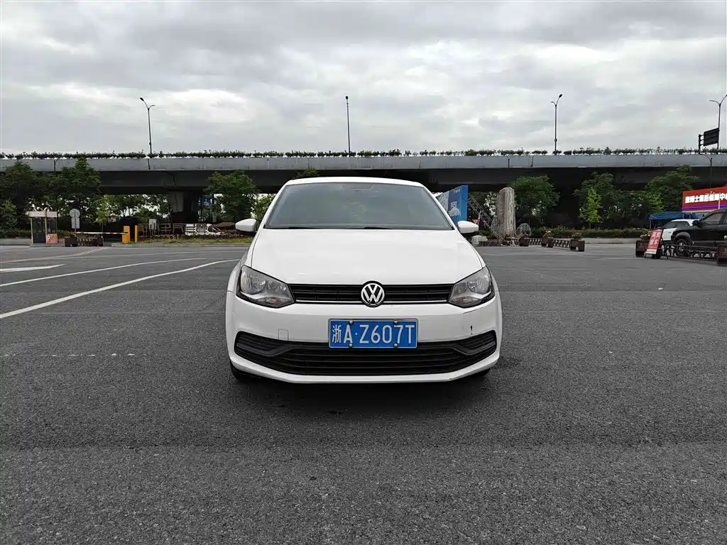 Volkswagen Polo 2018 1.5L Auto Safe Drive фото 8
