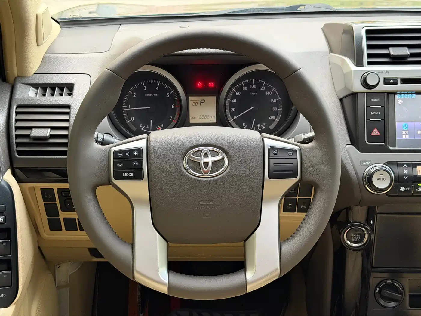 Toyota Prado 2015 2.7L Automatic Standard фото 12