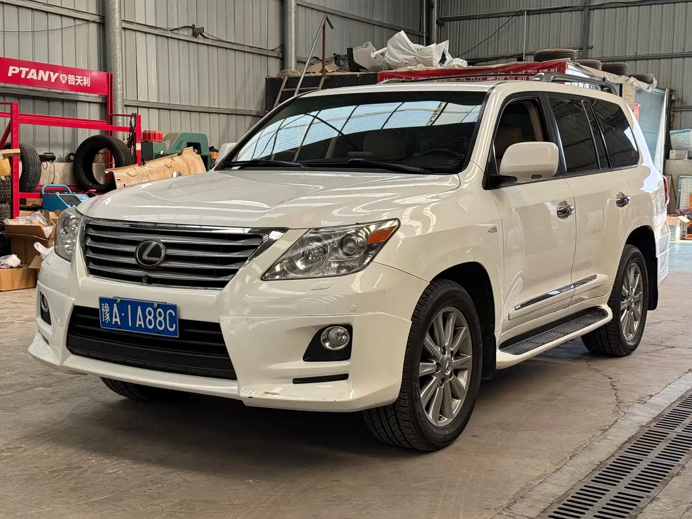 Lexus LX 2011 2012 Model 570