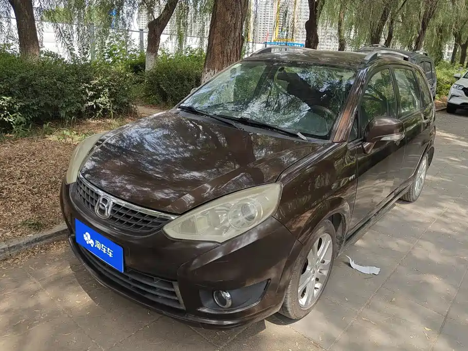 Suzuki Liana 2015 2013 Hatchback 1.4L Manual Luxury