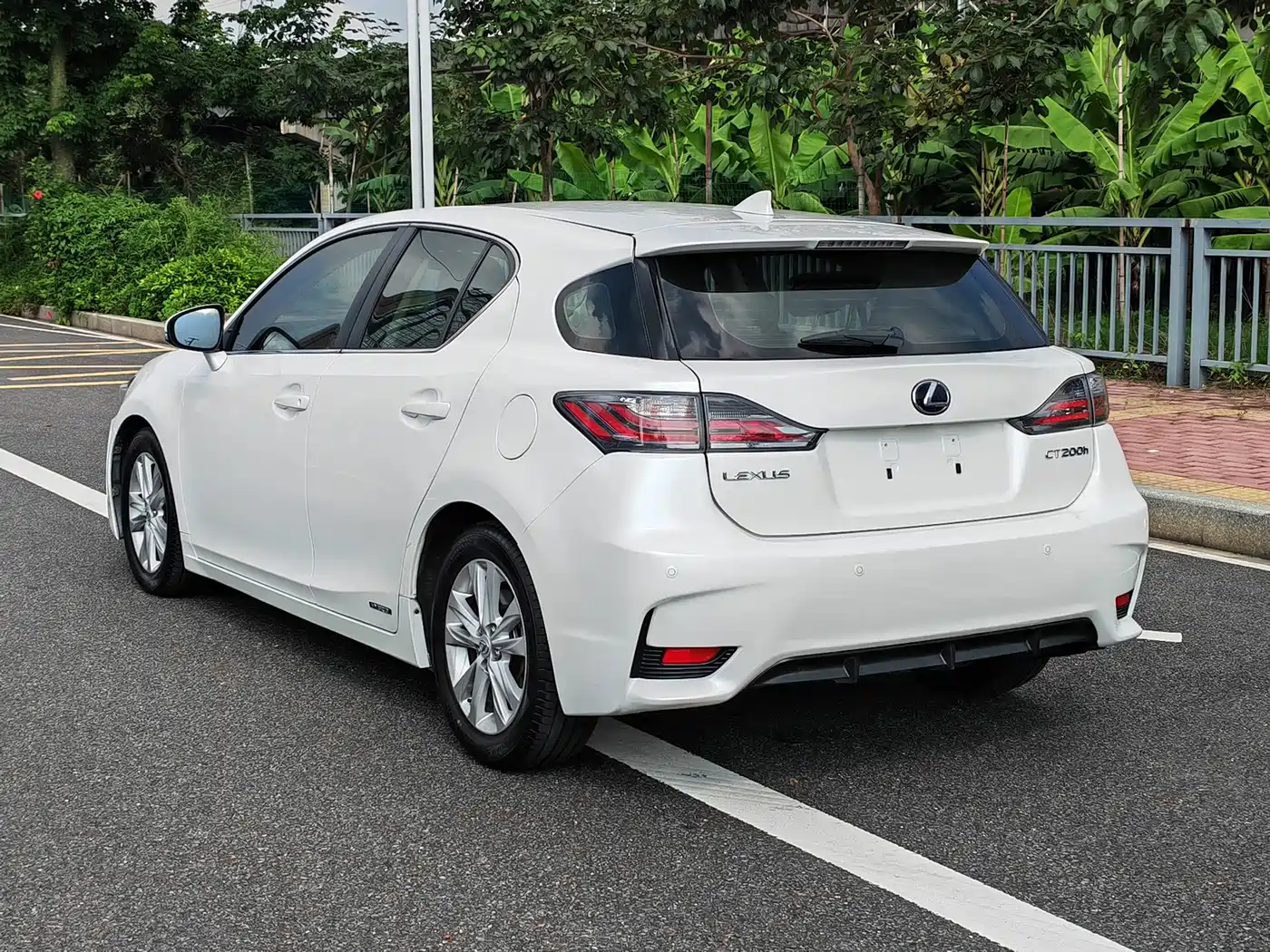 Lexus CT 2014 2014 CT200h Comfort Monochrome