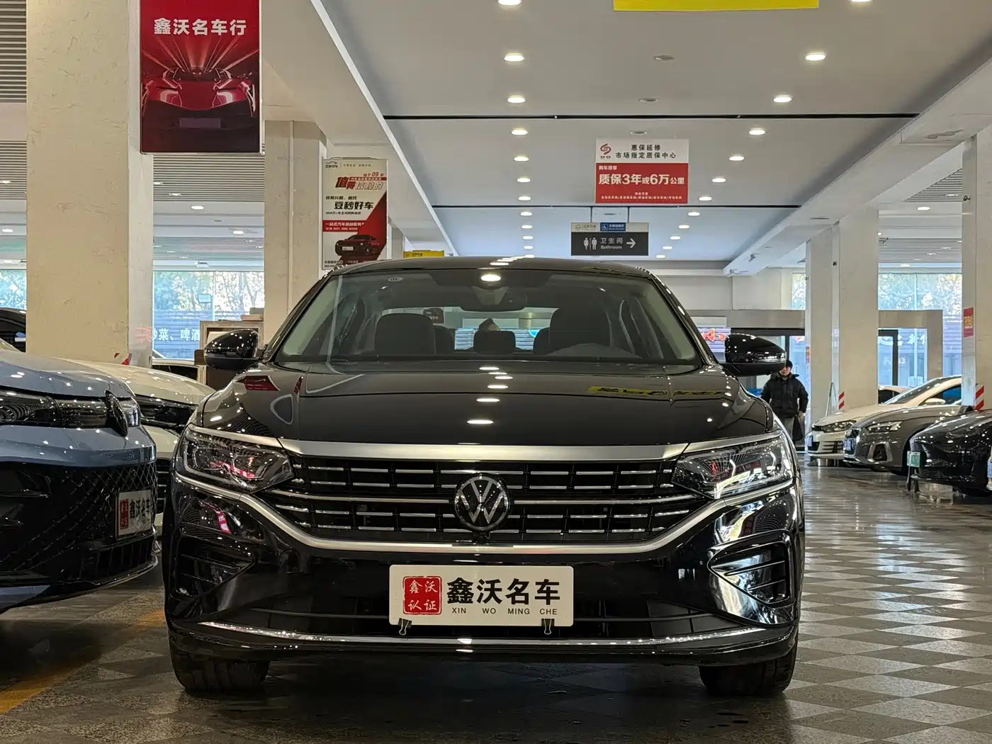 Volkswagen Passat 2025 Outstanding 380TSI Dragon Glory Edition фото 2