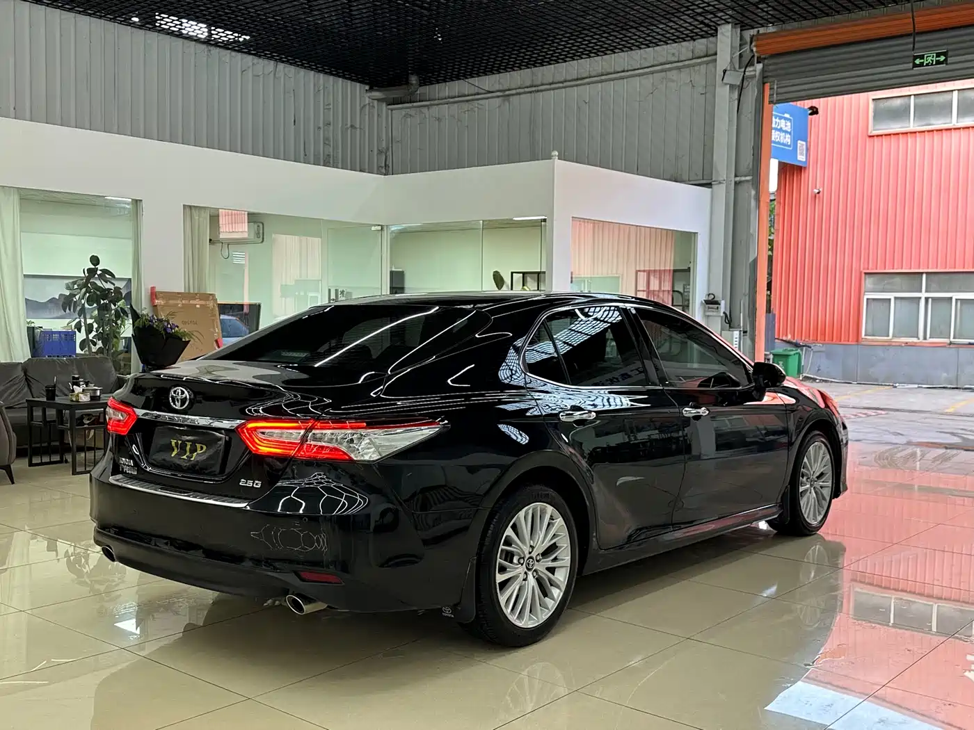 Toyota Camry 2018 2.5G Luxury Edition фото 22