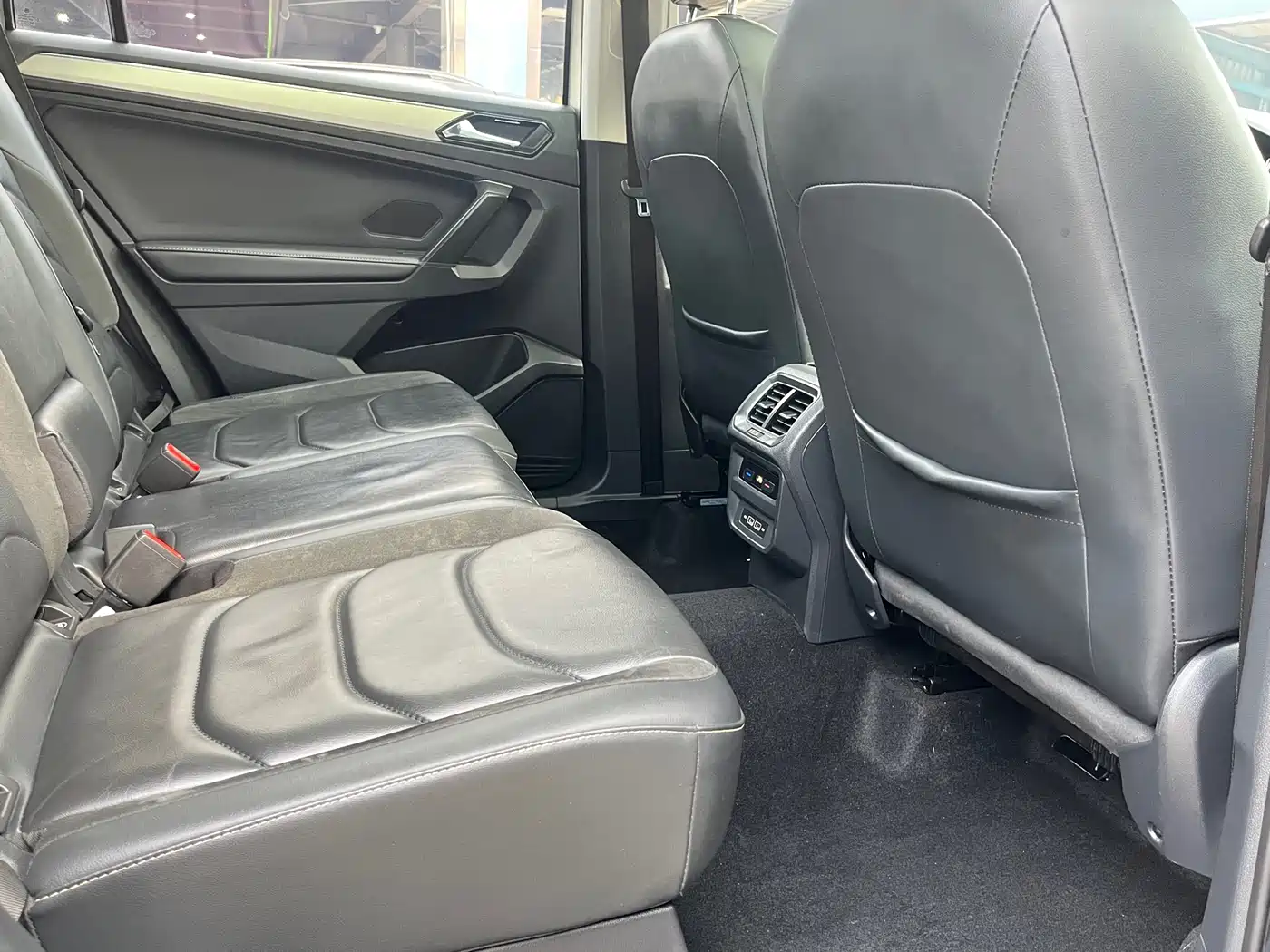 Volkswagen Tiguan L 2019 330TSI Automatic 2WD Panorama Comfort Edition China VI фото 13