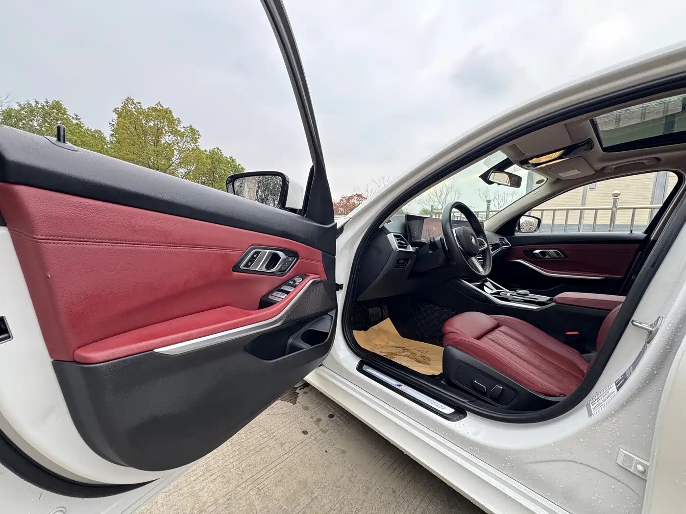 BMW 3 Series 2024 320Li M Sport Package фото 10