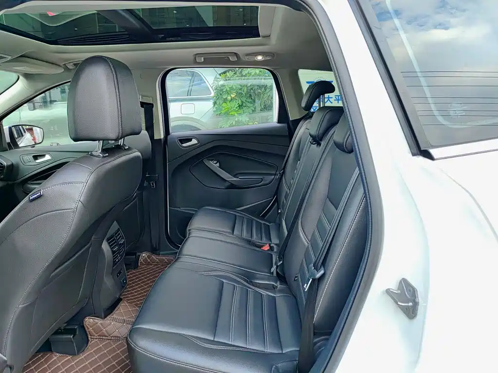 Ford Kuga 2019 2019 EcoBoost 180 FWD Luxury Edition China V