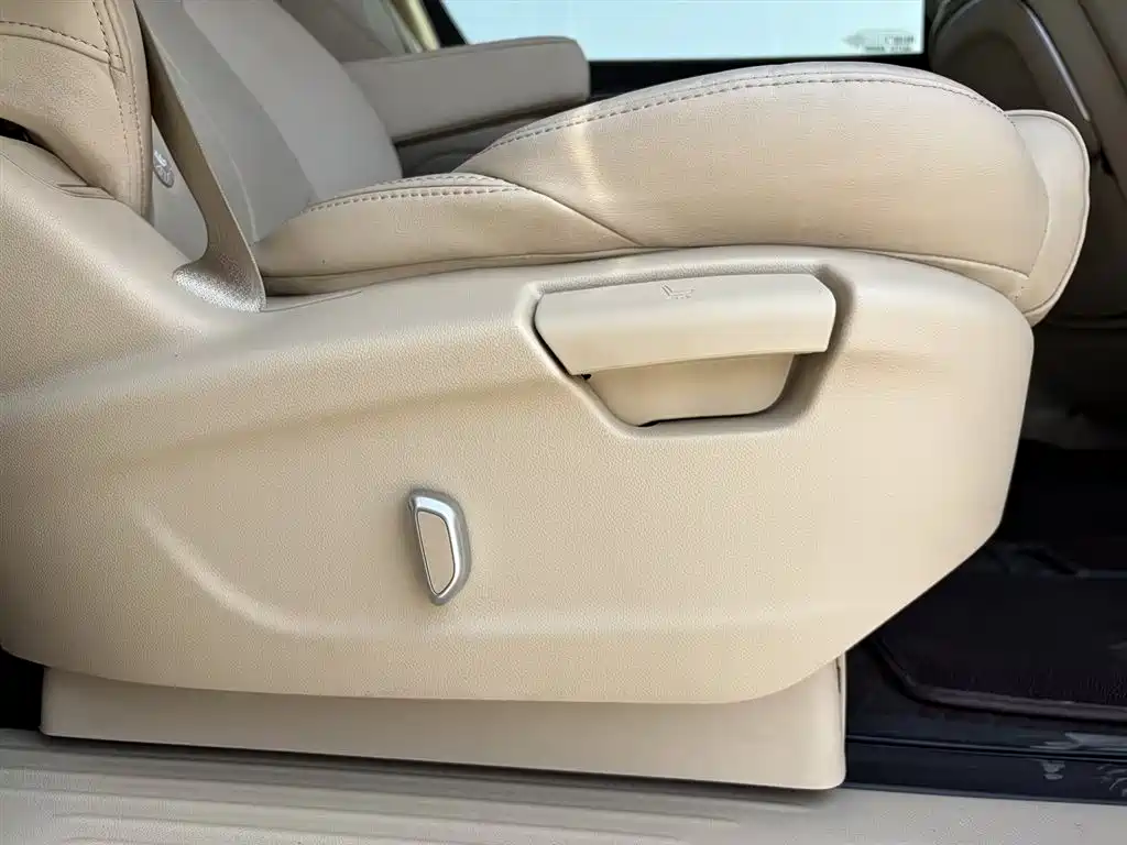 Buick GL8 2023 ES Landmaster Exclusive фото 17