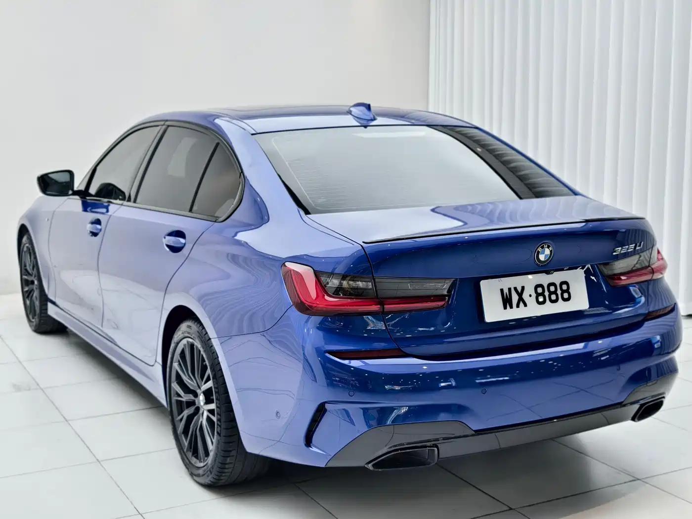 BMW 3 Series 2021 325i M Sport Night Edition фото 8