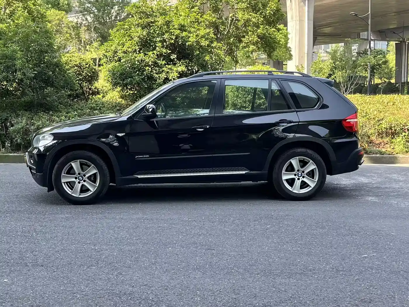 BMW X5 (Import) 2009 xDrive30i Leading фото 2