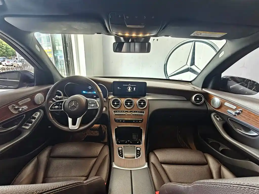 Mercedes-Benz GLC 2020 GLC 300 L 4MATIC Dynamic фото 10