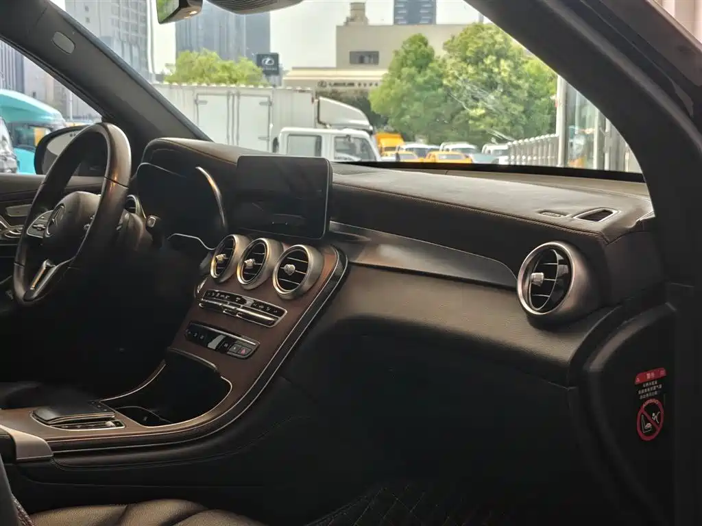 Mercedes-Benz GLC 2020 GLC 300 L 4MATIC Dynamic фото 13