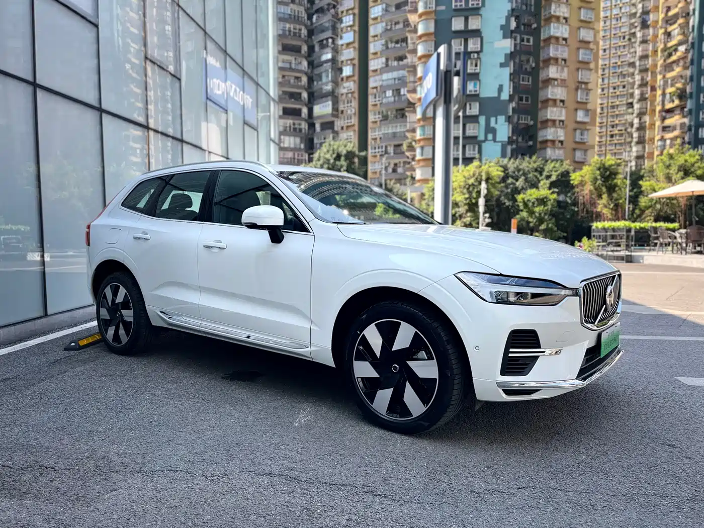 VOLVO XC60 PLUG IN HYBRID
