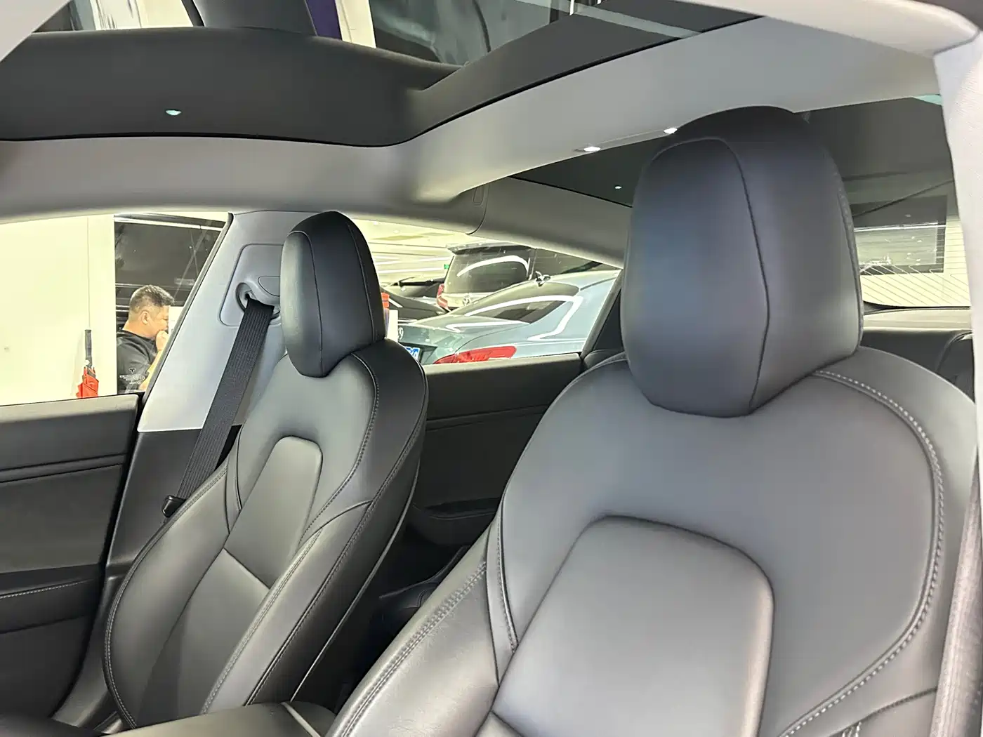 Tesla Model 3 (Import) 2019 2019 Long Range RWD Version