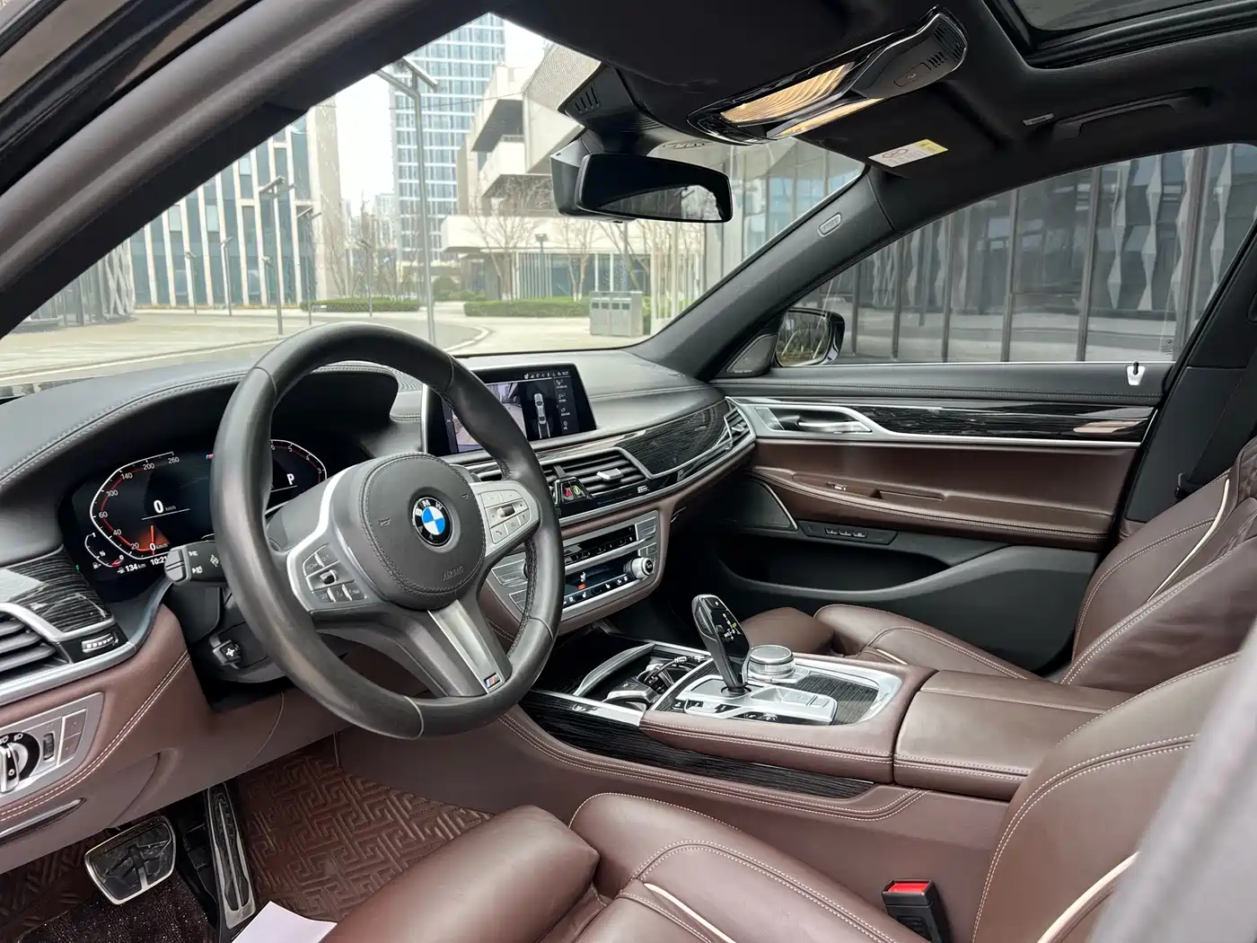 BMW 7 Series 2019 740Li Leading M Sport Package фото 7