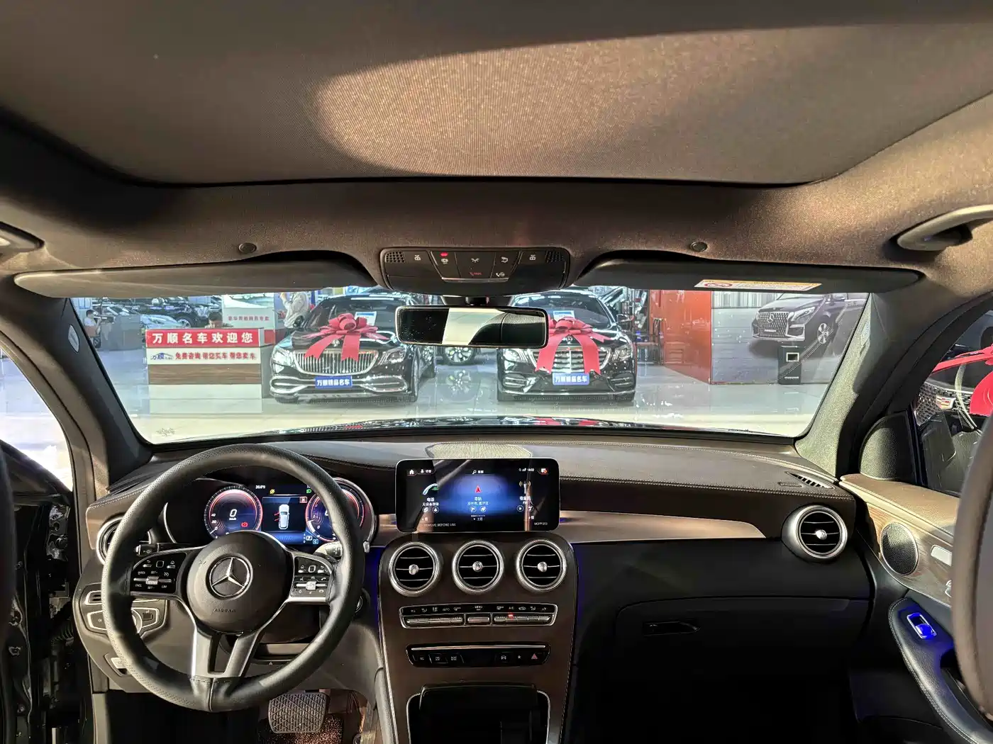 Mercedes-Benz GLC 2022 Facelift GLC 260 L 4MATIC Luxury Model фото 20