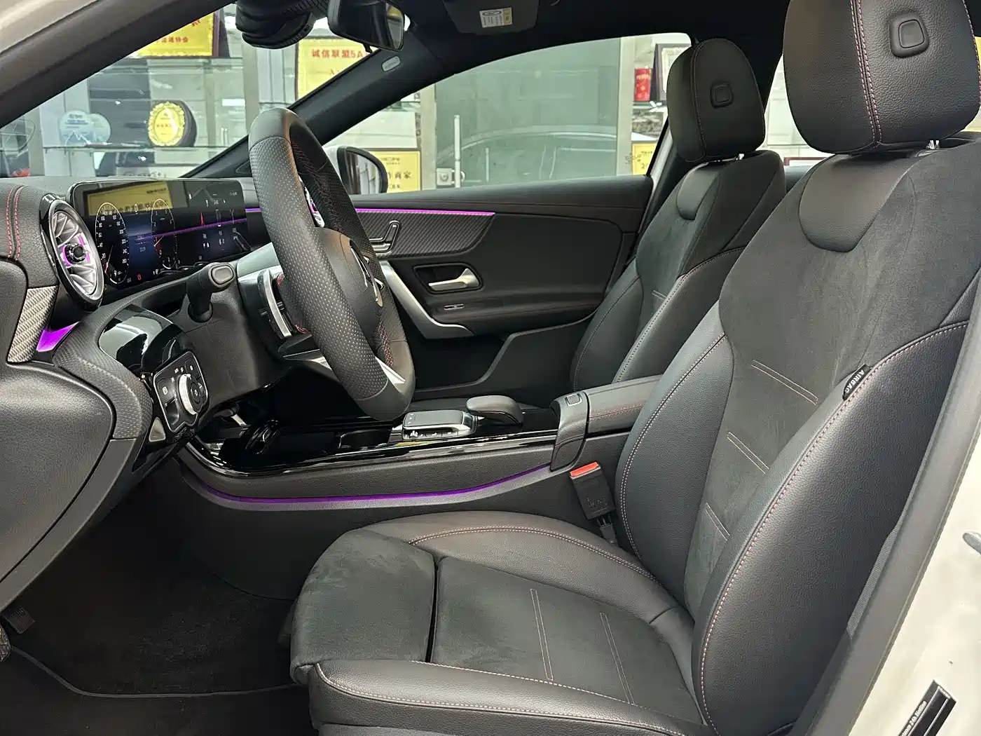 Mercedes-Benz A-Class 2024 A 200 L Fashion Edition фото 8