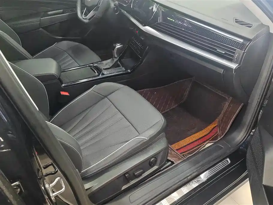 Volkswagen Passat 2024 330TSI Starlight Elite Edition фото 8
