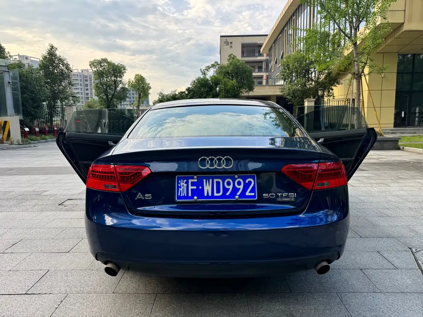 Audi A5 (Import) 2012 2.0TFSI Sportback фото 12