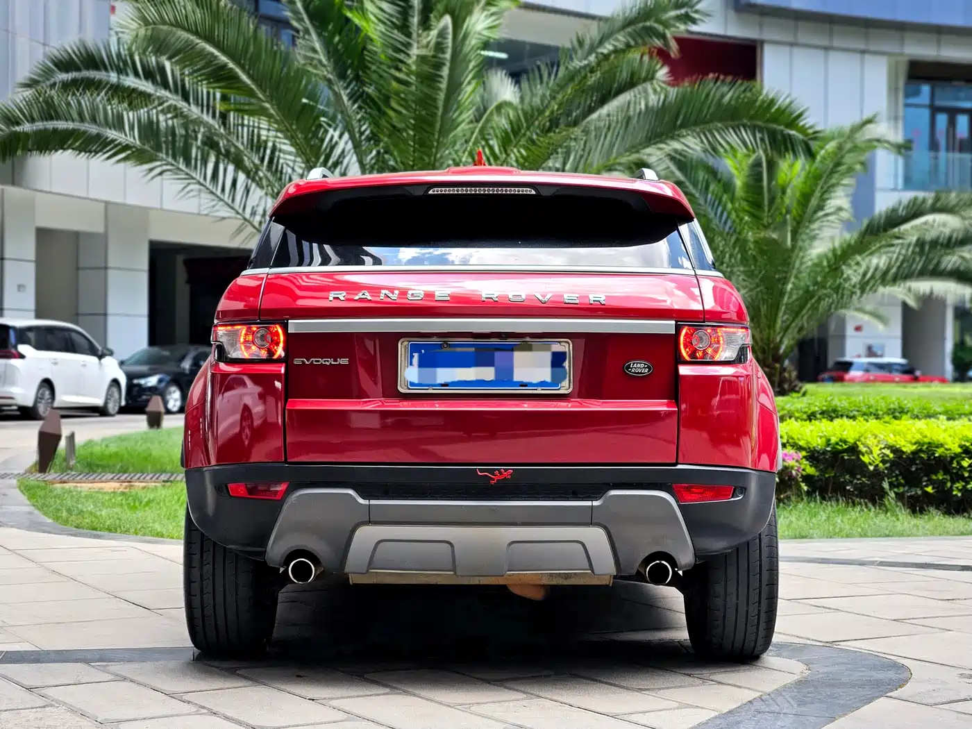 Land Rover Range Rover Evoque (Import) 2012 2.0T 5-door Dynamic Edition фото 23