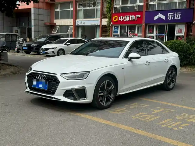 Audi A4L 2021