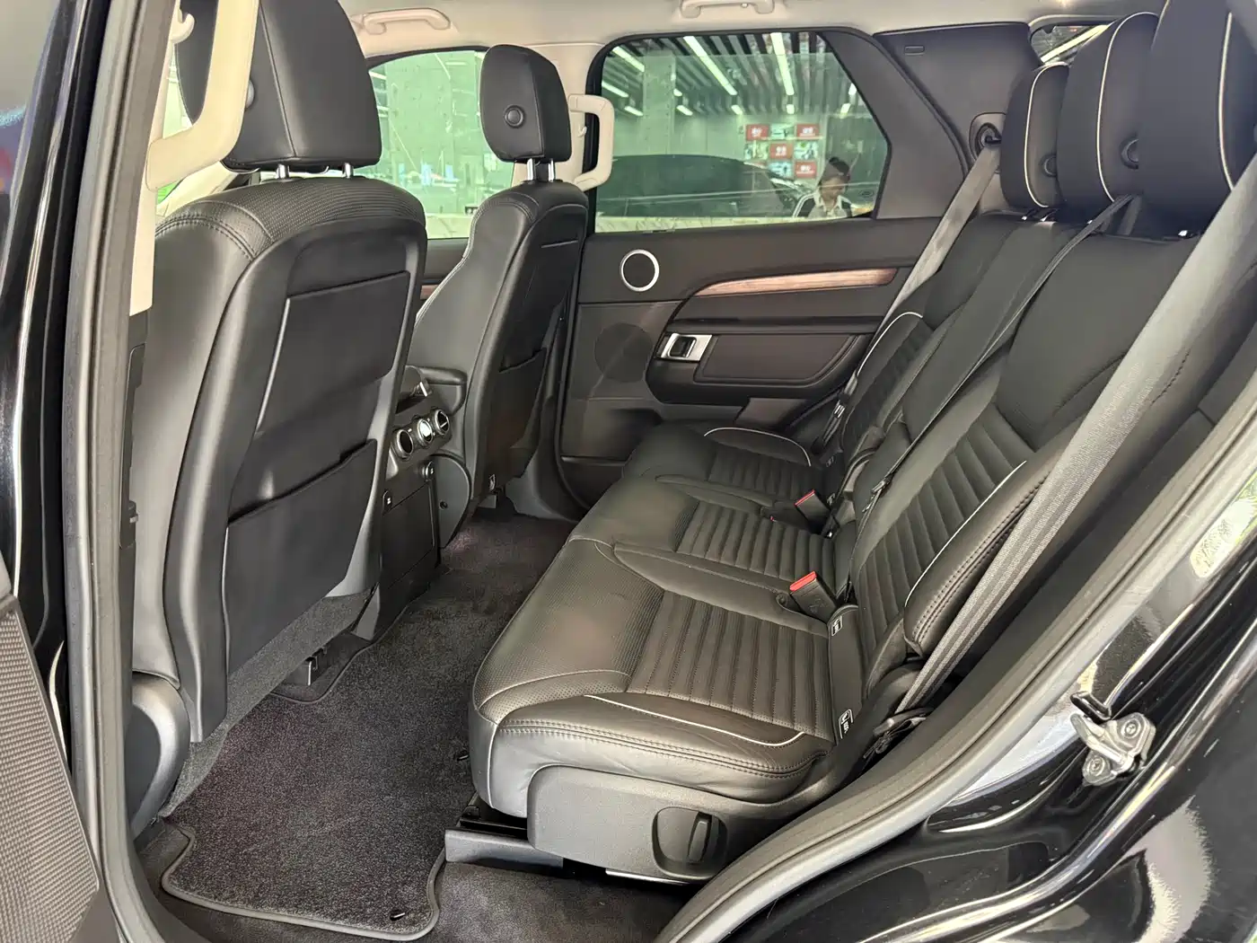 Land Rover Discovery 2018 3.0 SC V6 HSE фото 25