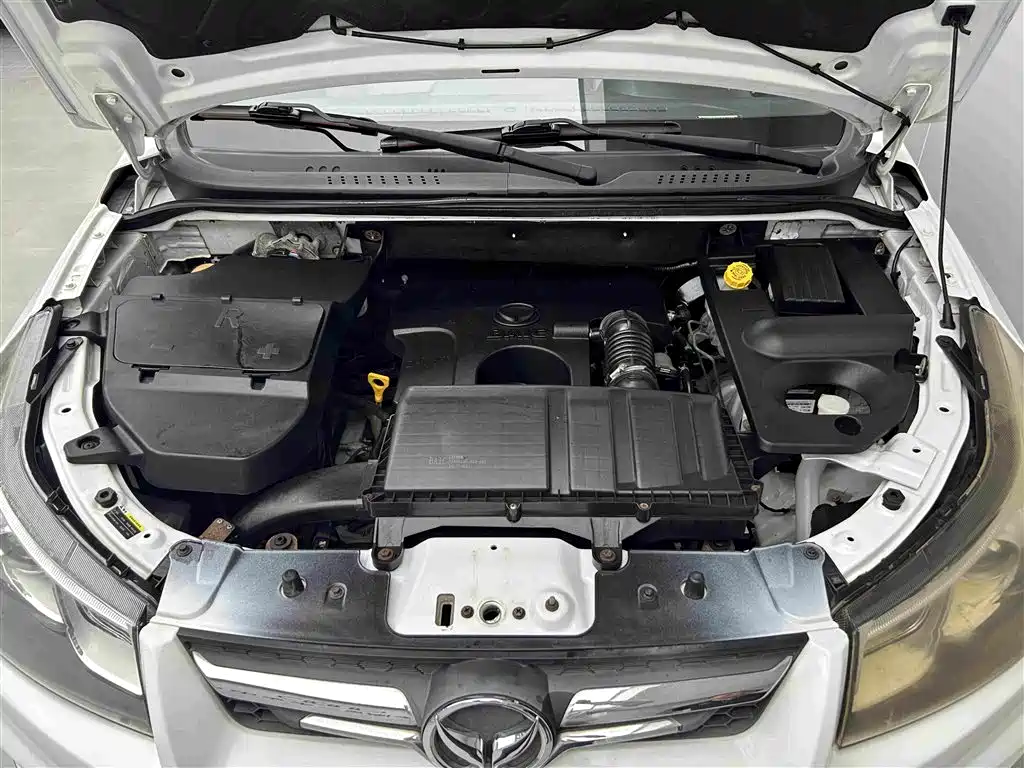 BAIC Huansu S3 2018 2017 1.5L Manual Luxury