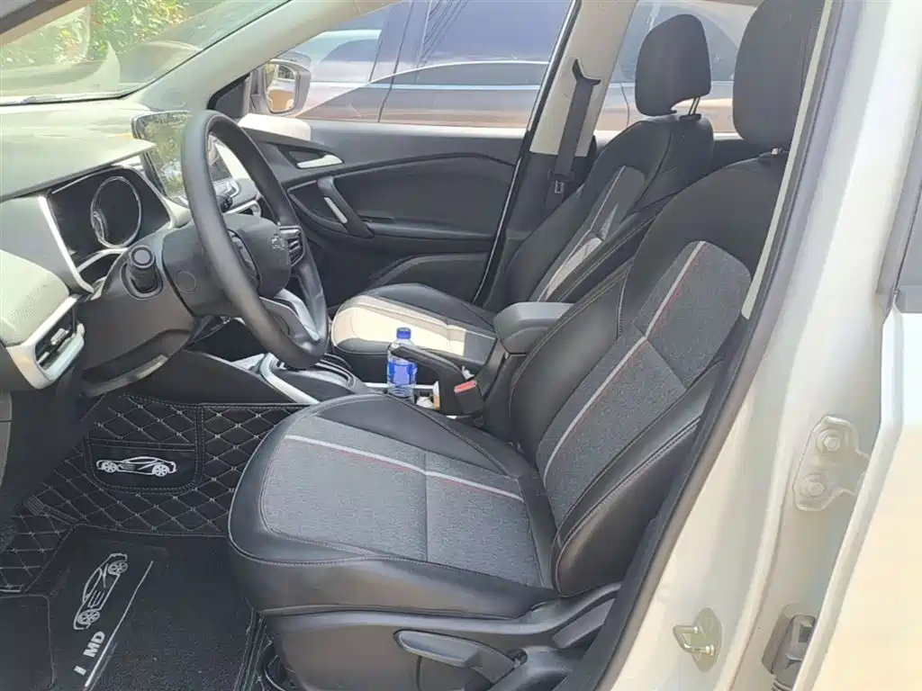 Chevrolet Trax 2019 Redline 325T Auto Fun Edition China VI фото 15