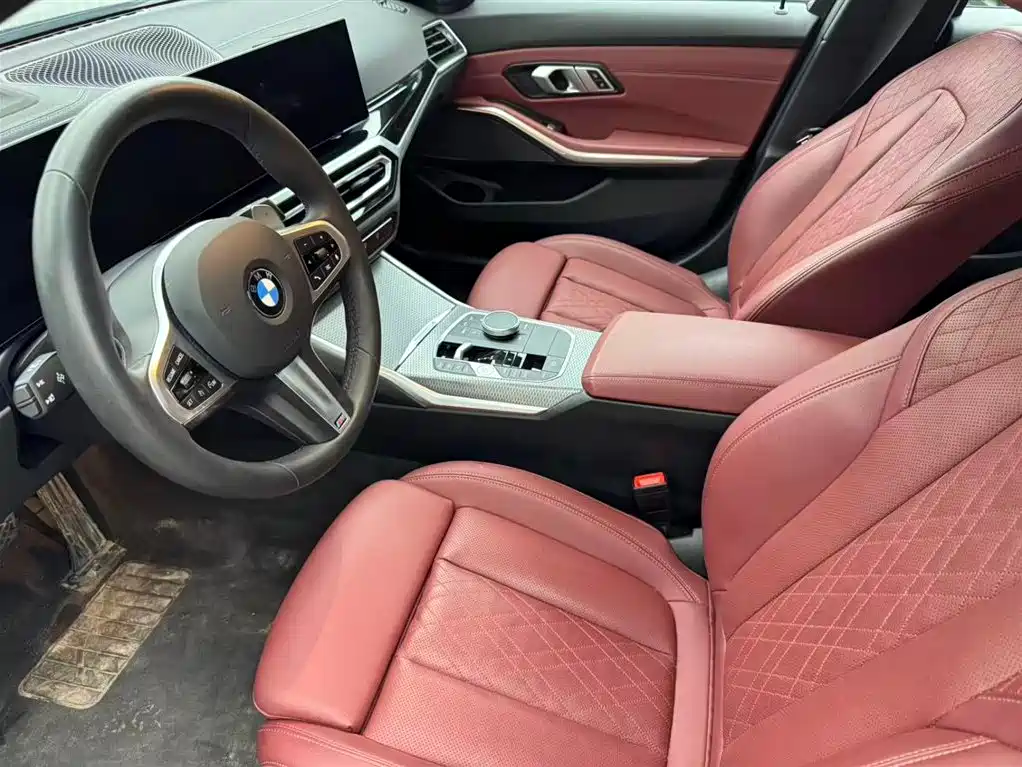 BMW 3 Series 2023 330i M Sport Shadow Edition фото 8