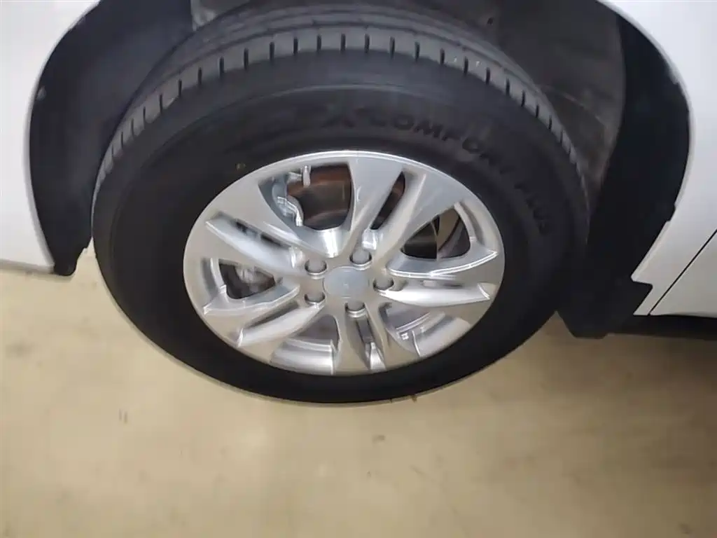 Haval M6 2019 1.5T DCT 2WD Elite Type China VI фото 23