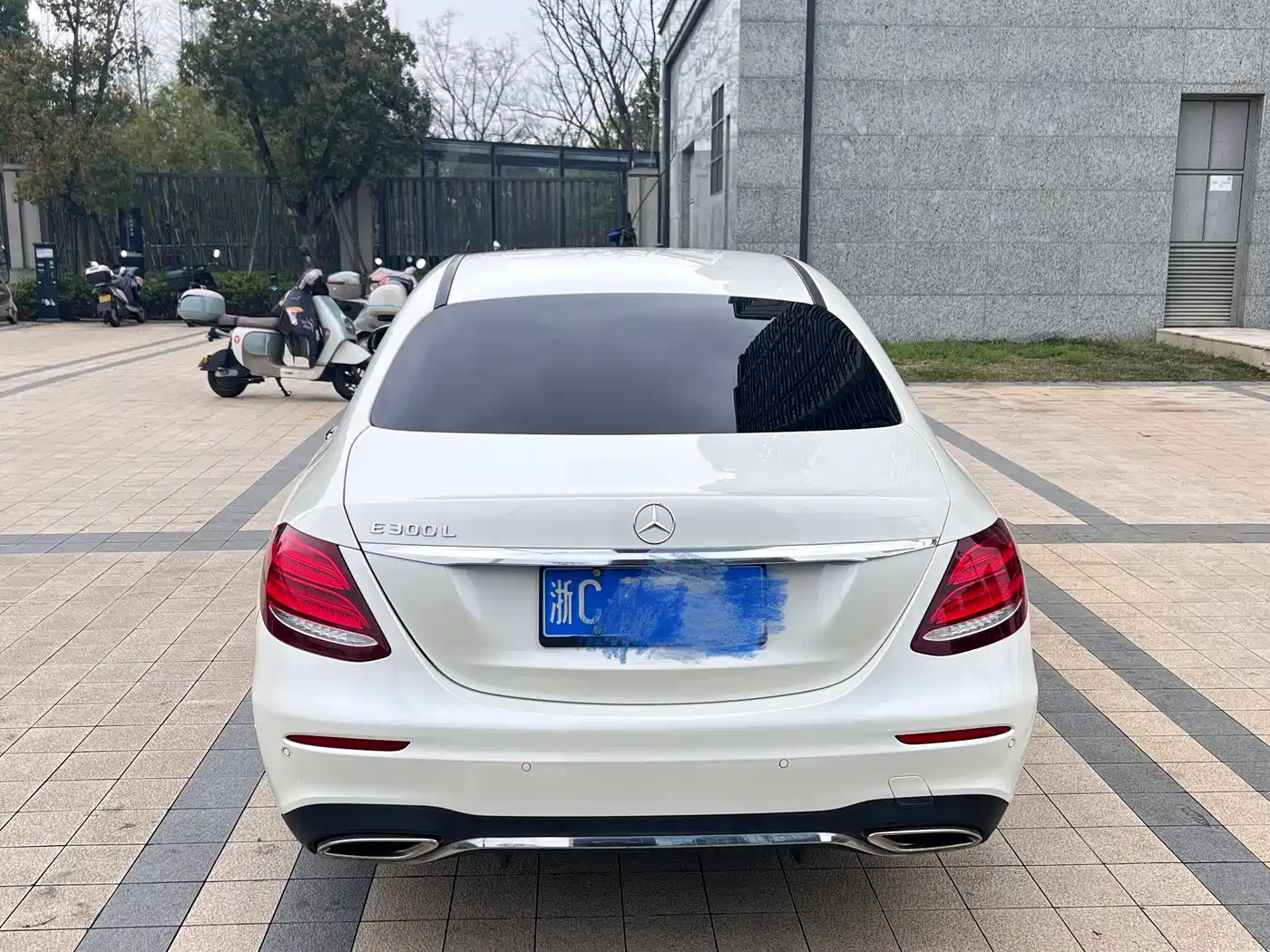 Mercedes-Benz E-Class 2018 Facelift E 200 L Sport фото 15