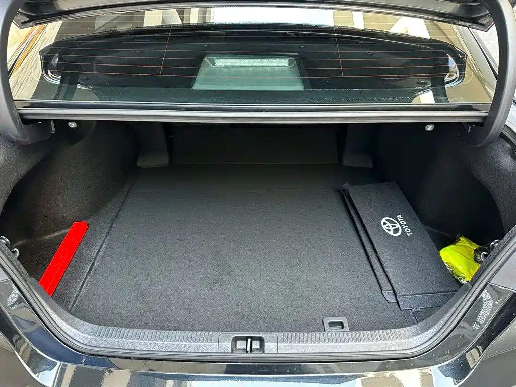Toyota Camry 2021 2.5G Luxury Edition фото 8