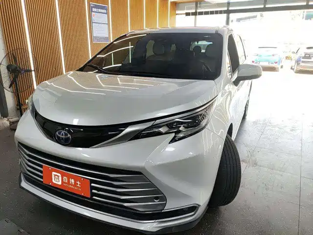 Toyota Sienna 2022