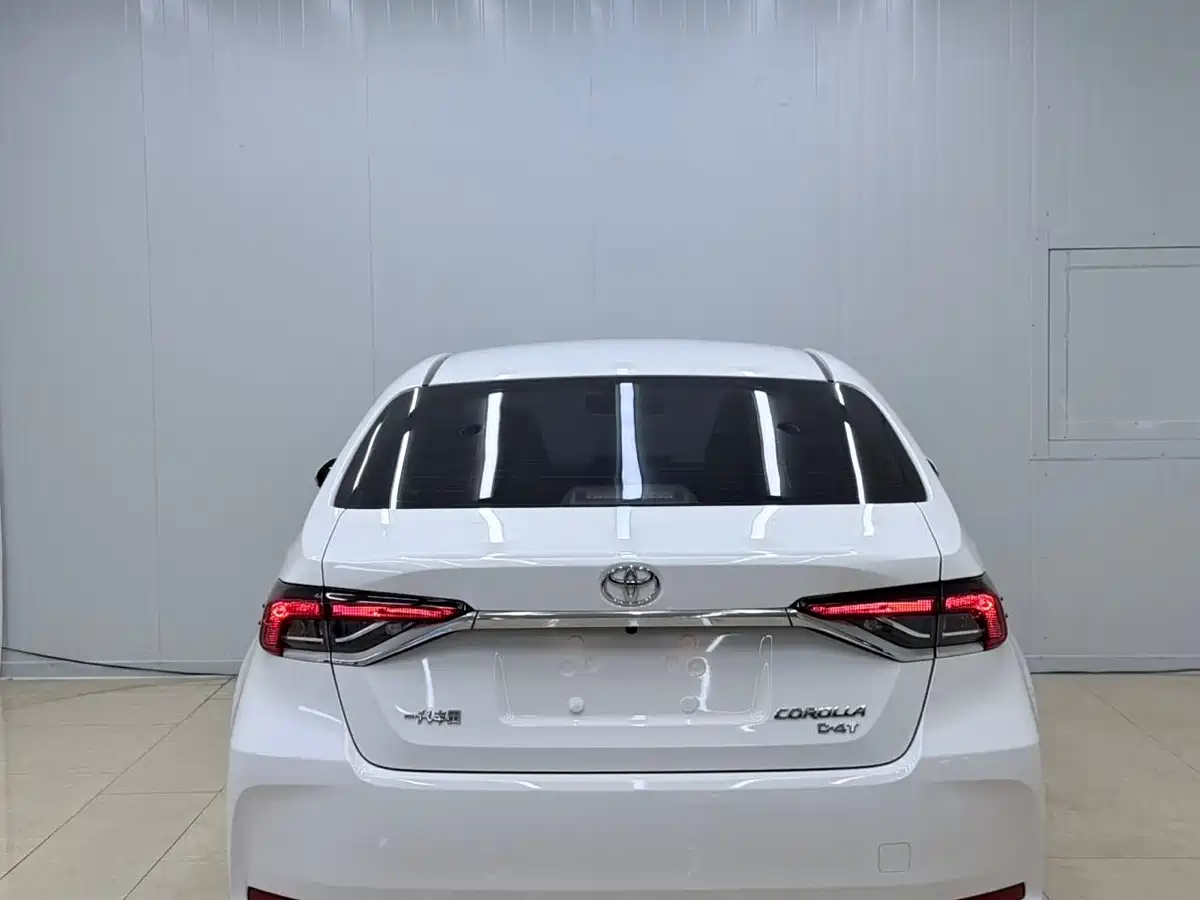 Toyota Corolla 2021 1.2T S-CVT Elite PLUS Edition фото 5
