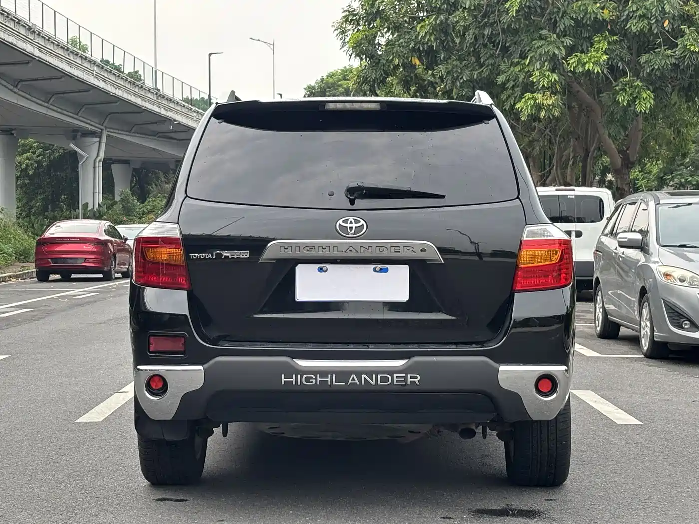 Toyota Highlander 2010 2009 2.7L 2WD 7-seater Luxury Edition
