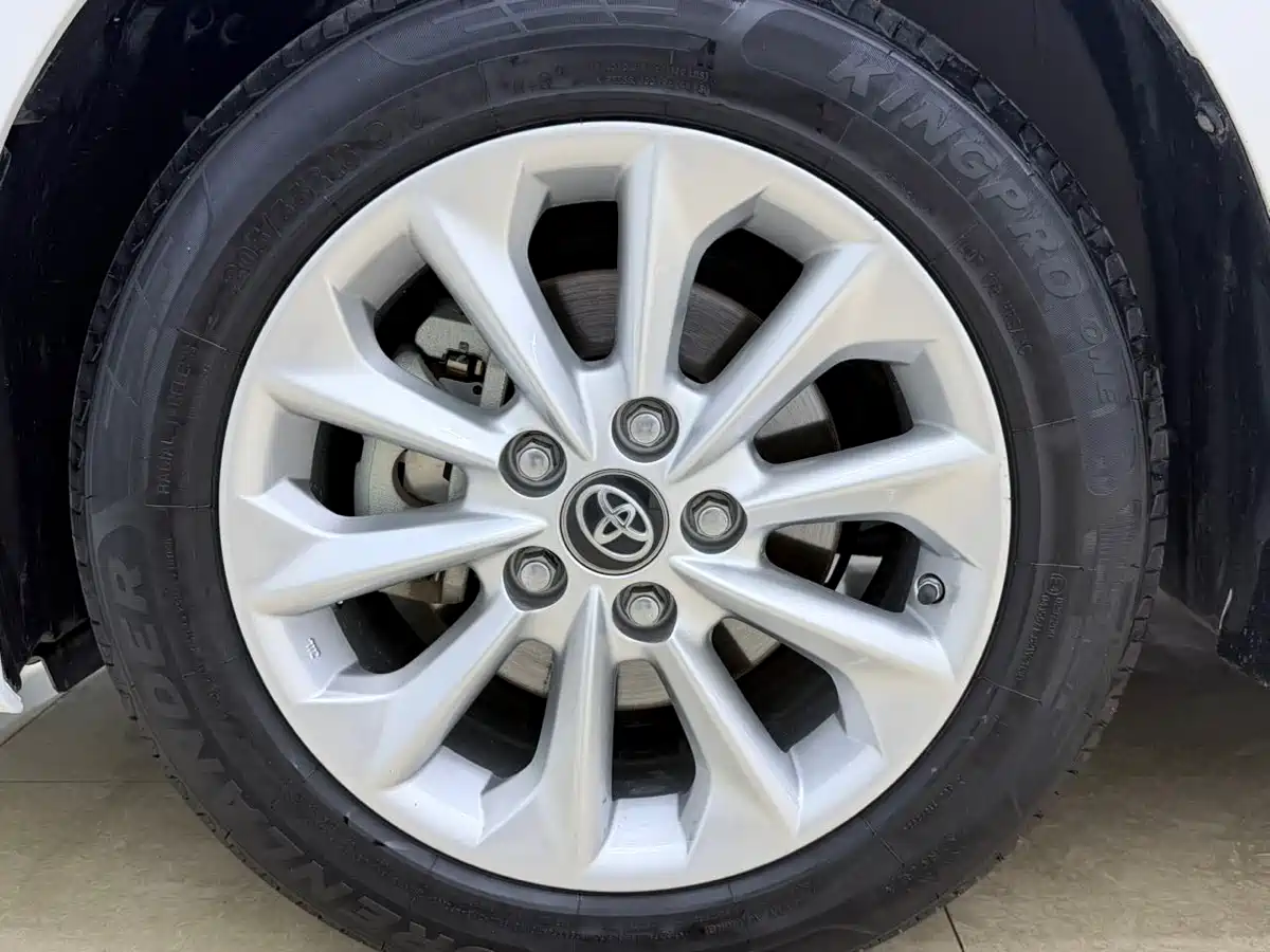 Toyota Corolla 2021 1.2T S-CVT Elite PLUS Edition фото 24