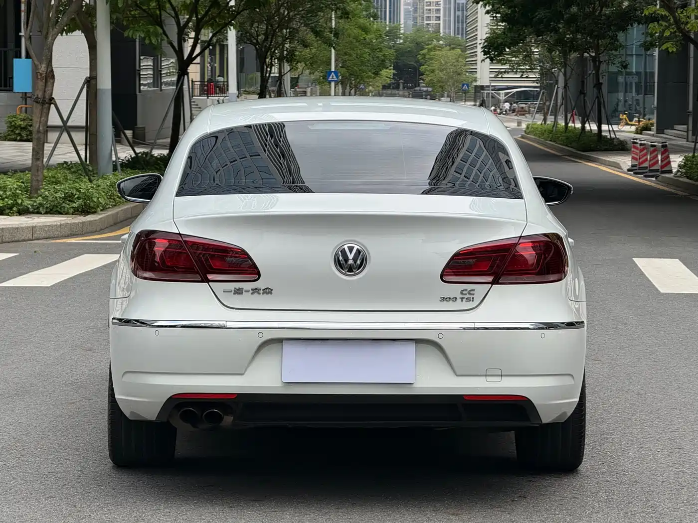 Volkswagen FAW-Volkswagen CC 2016 Model 1.8TSI Premium фото 5