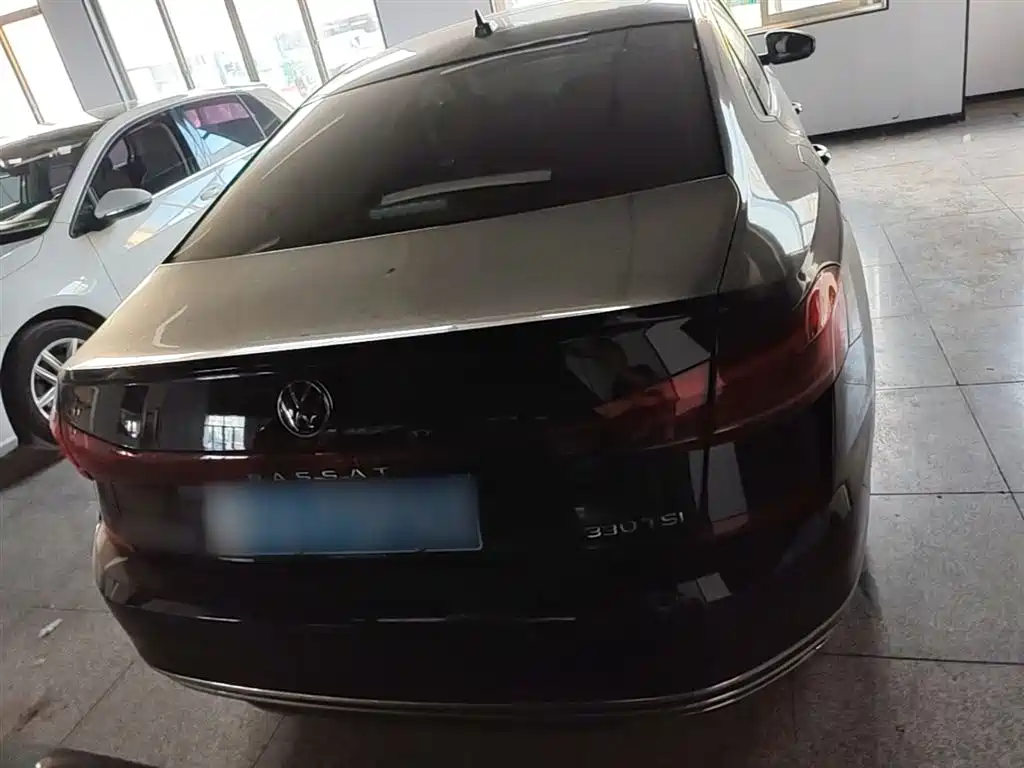 Volkswagen Passat 2024 330TSI Elite Edition фото 4