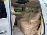 Фото 15 - Toyota Alphard