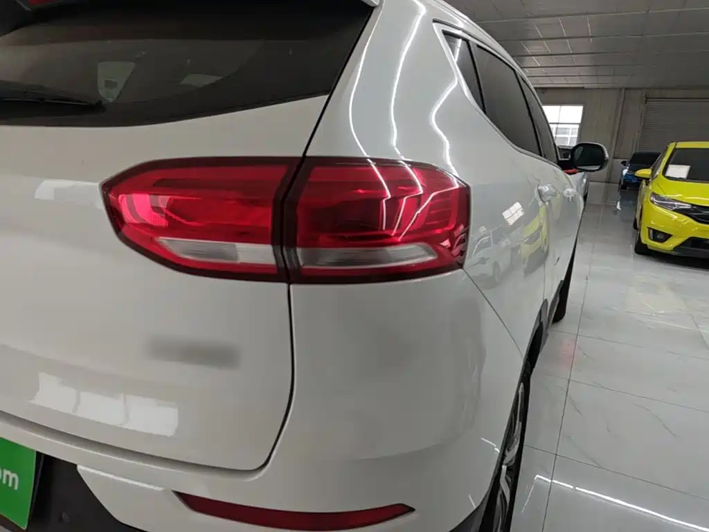 Фото 8 - Haval H6