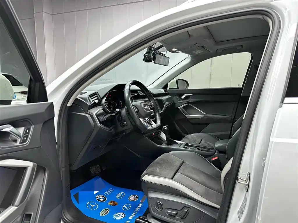 Audi Q3 2022 35 TFSI Fashion Dynamic фото 10