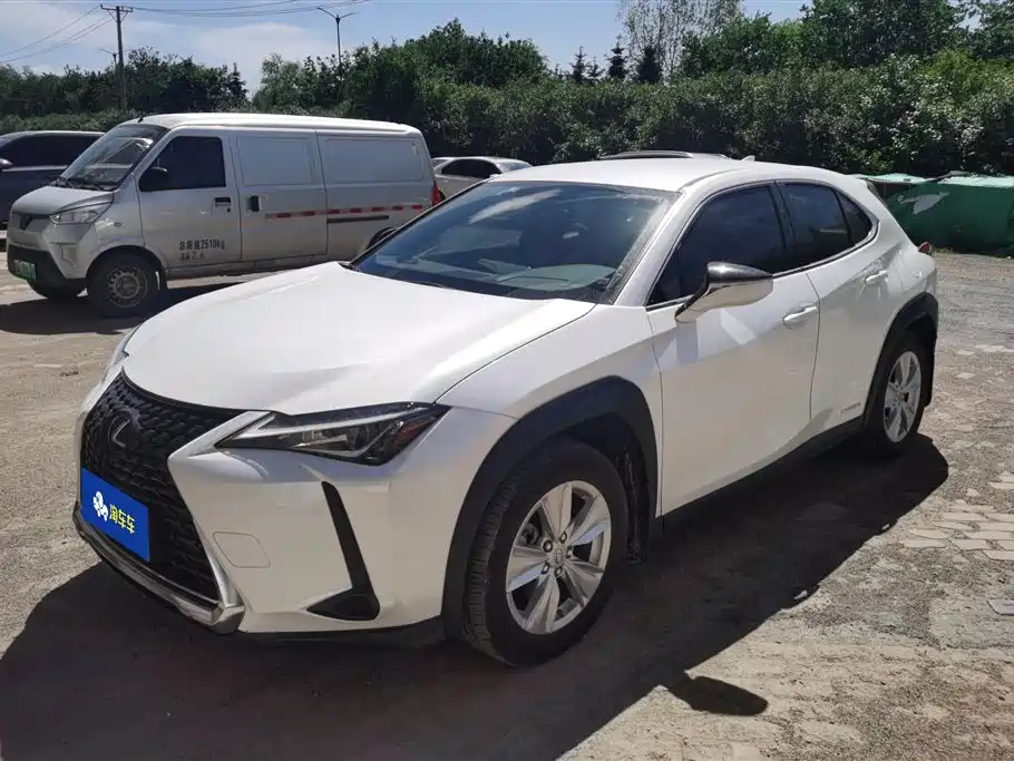 Lexus UX 2020 260h Explore Cool Edition
