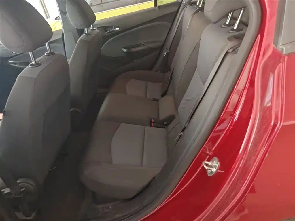 Chevrolet Cruze 2017 1.4T DCT Pioneer Sunroof фото 17