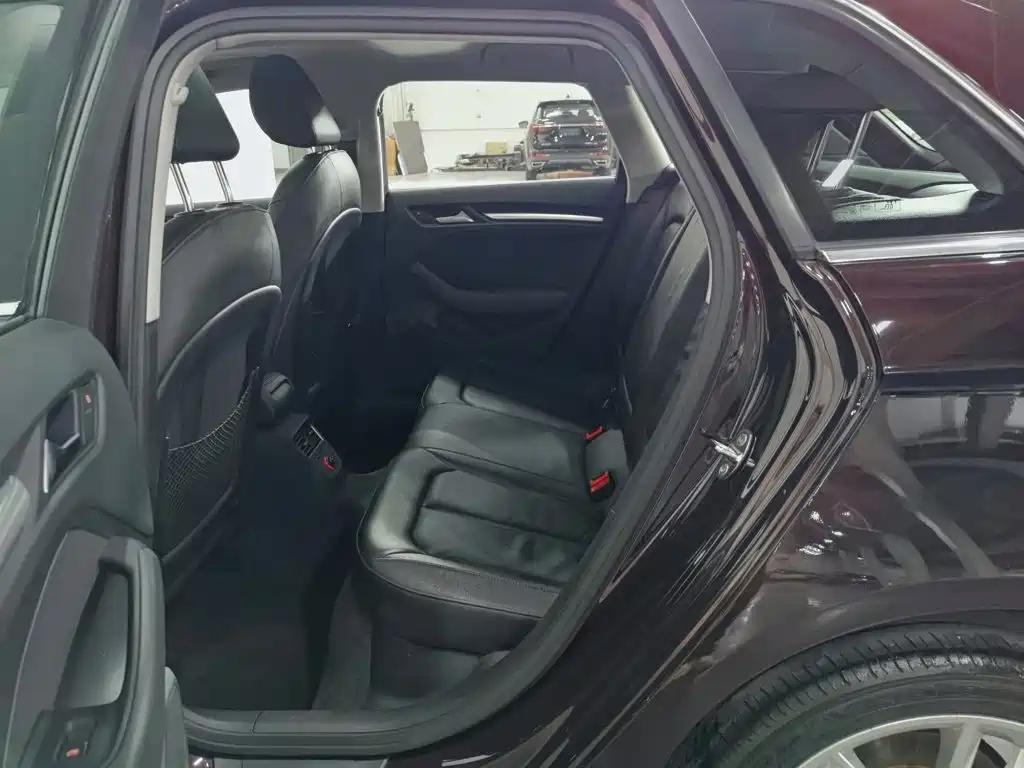 Фото 15 - Audi A3