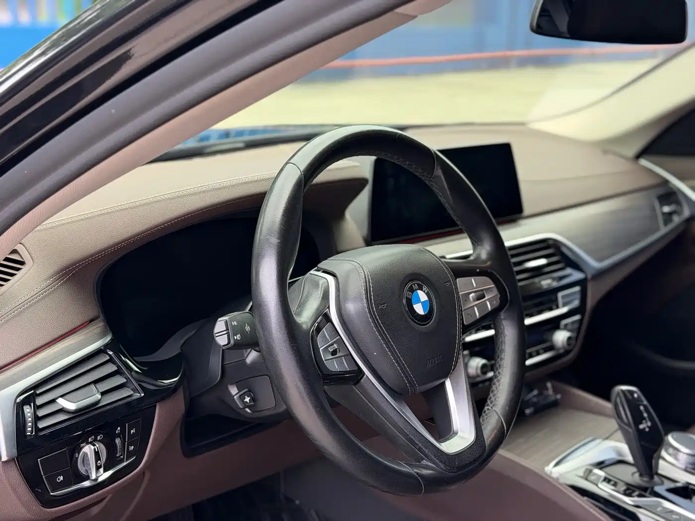 BMW 5 Series New Energy 2020 530Le Range Upgrade Luxury Package фото 6