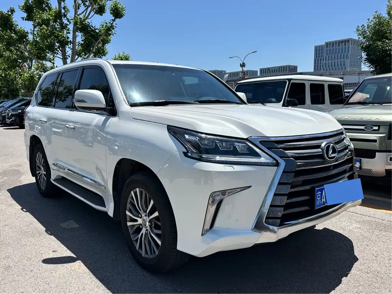 Lexus LX 2019 570 Dynamic Luxury Edition фото 3